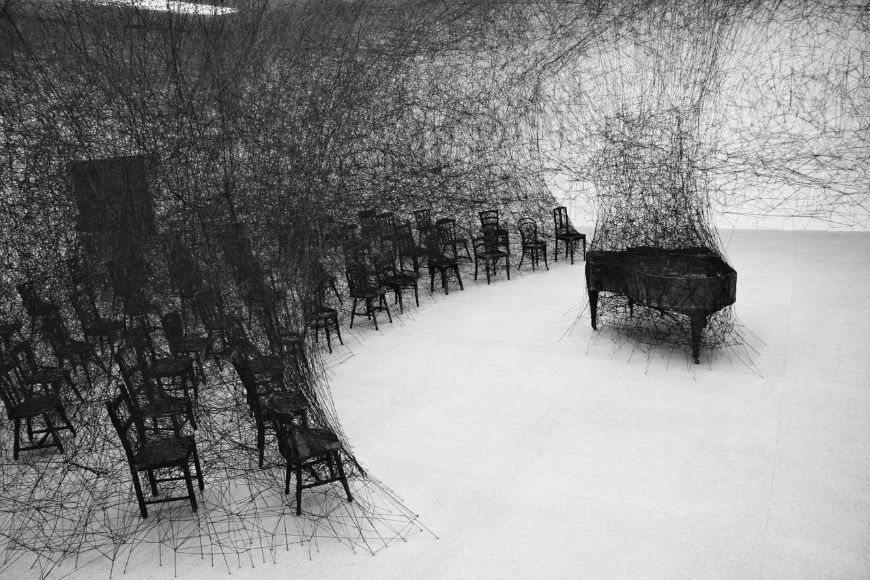 © Chiharu Shiota