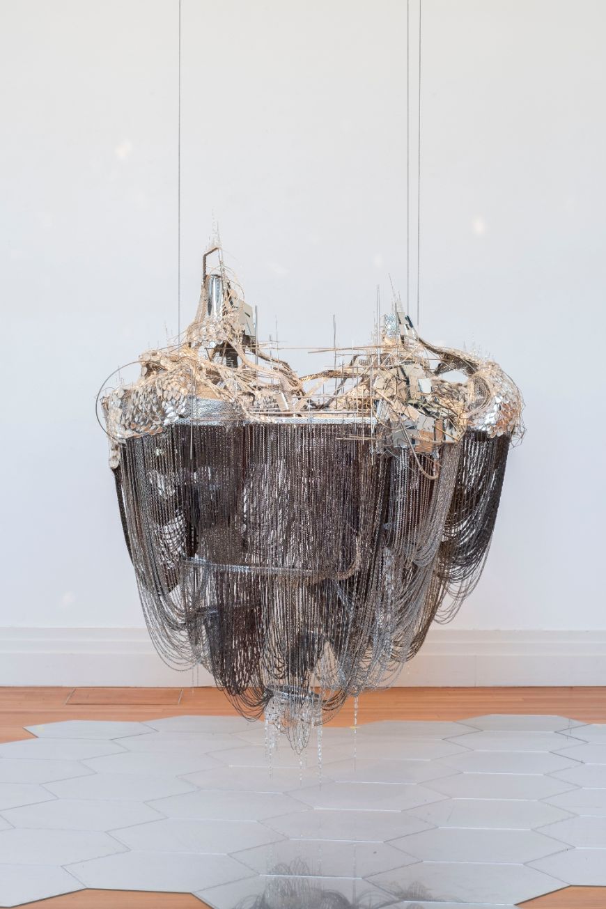 Ausstellungsansicht Lee Bul: Crash, Gropius Bau, 2018 Foto: Mathias Völzke