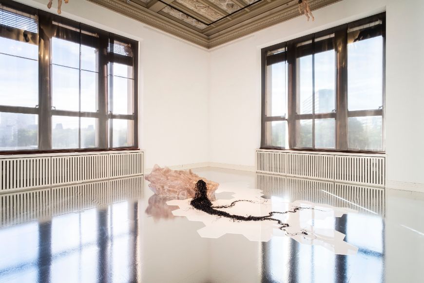Ausstellungsansicht Lee Bul: Crash, Gropius Bau, 2018 Foto: Mathias Völzke