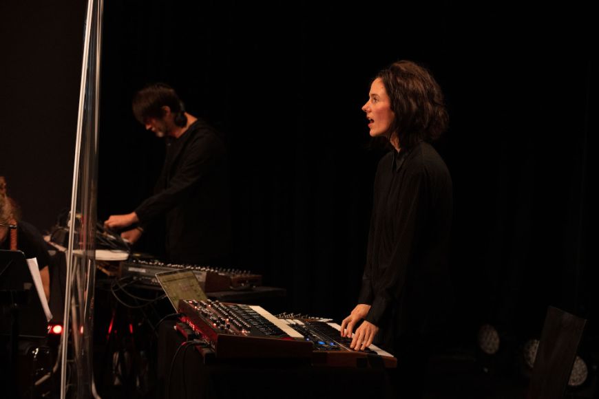 Friedericke Bernhardt, Jazzfest Berlin, 8. November 2020, Betonhalle silent green c Camille Blake